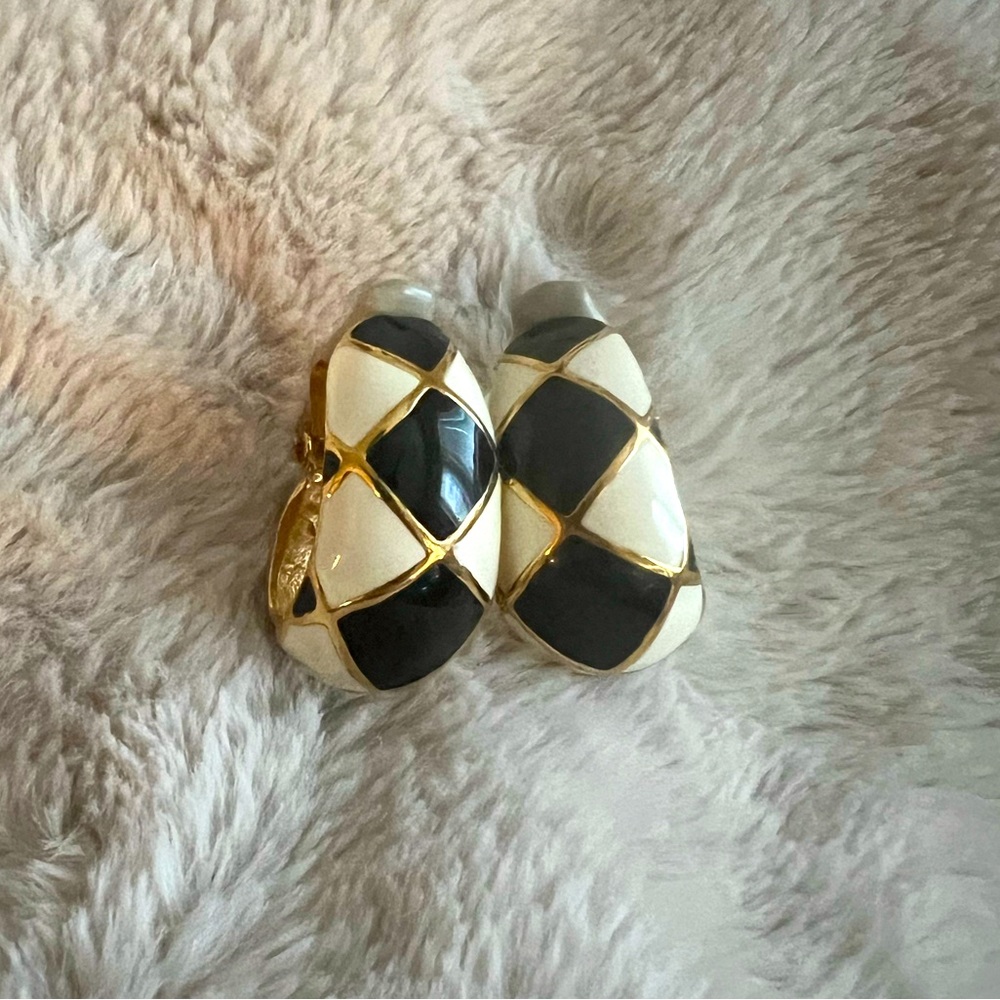 Clip on costume 80s 90s earrings